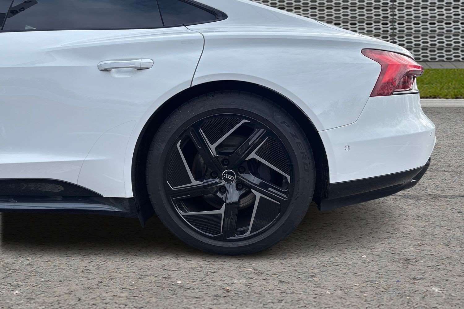 Used Audi e-tron GT 2022 for sale - 78077057: Photo 10