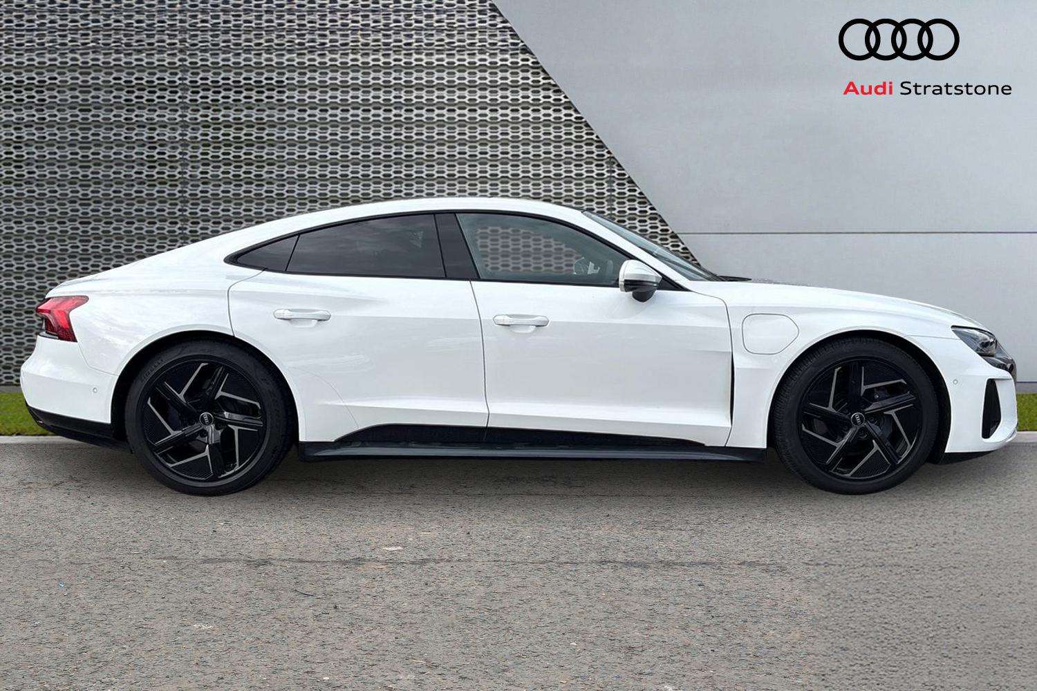 Used Audi e-tron GT 2022 for sale - 78077057: Photo 4