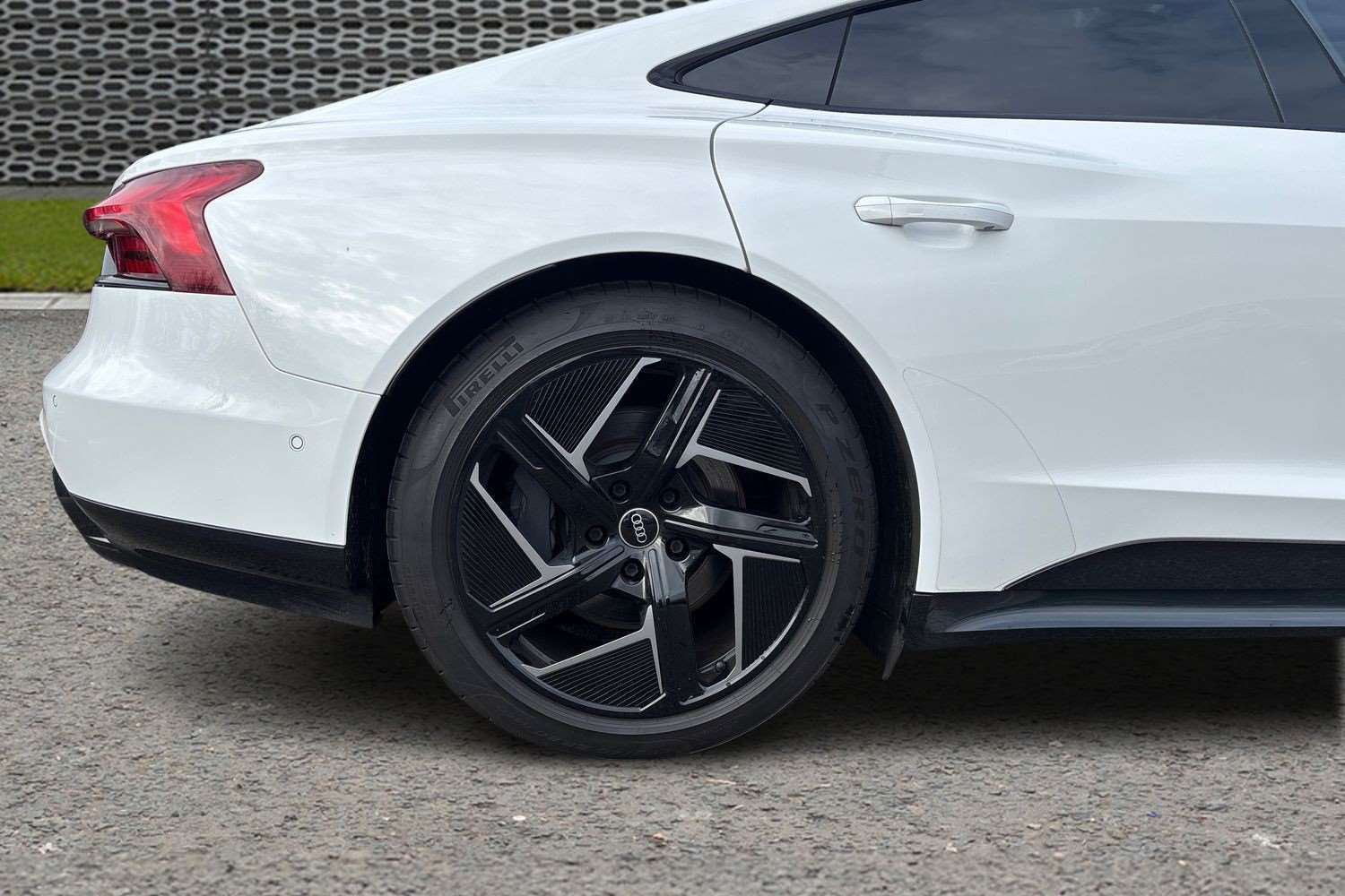 Used Audi e-tron GT 2022 for sale - 78077057: Photo 9