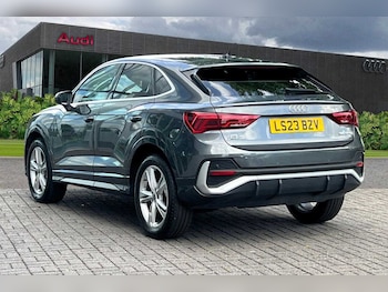 Used Audi Q3 2023 for sale - 74728700: Photo