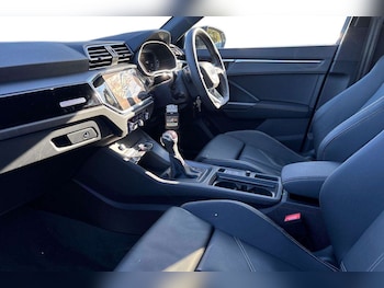 Used Audi Q3 2025 for sale - 77178990: Photo