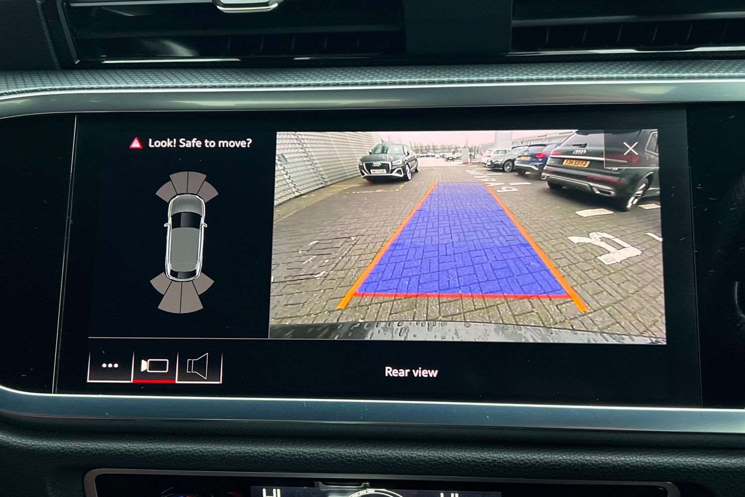 Used Audi Q3 2020 for sale - 77000287: Photo 34