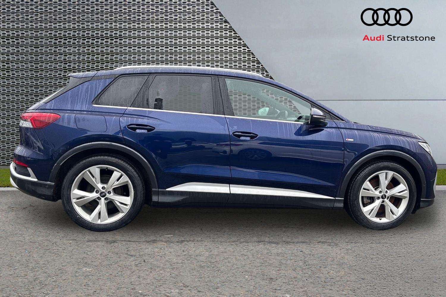 Used Audi Q4 e-tron 2023 for sale - 77000208: Photo 4