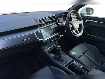 Used Audi Q3 2023 for sale - 74717154: Photo