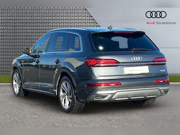 Used Audi Q7 2023 for sale - 76804850: Photo
