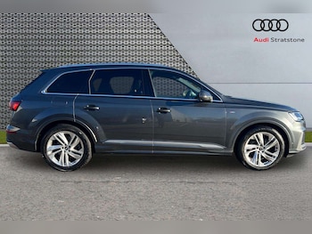 Used Audi Q7 2023 for sale - 76804850: Photo