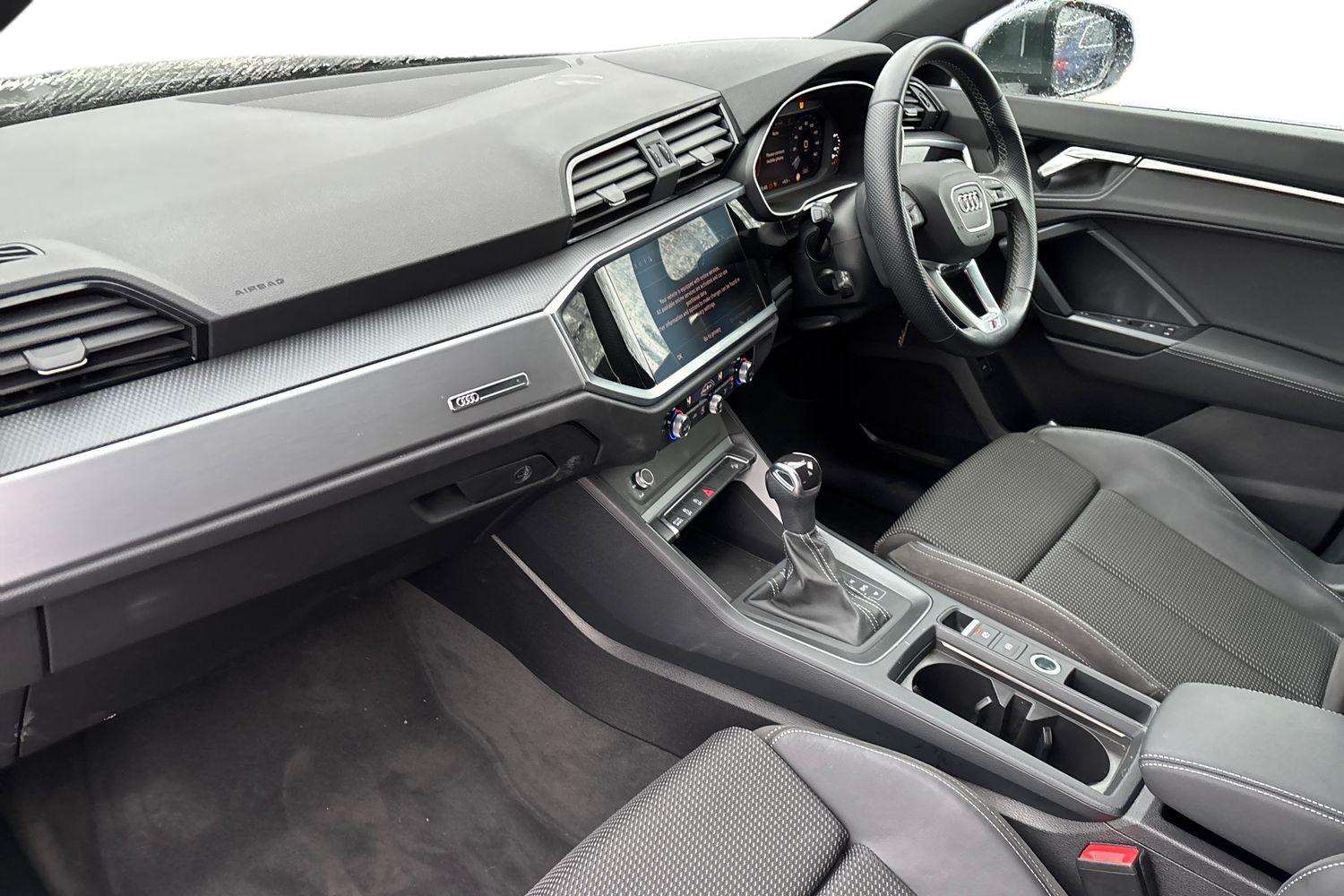 Used Audi Q3 2021 for sale - 78060235: Photo 2