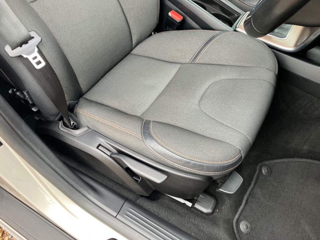 Used Volvo V40 2017 for sale - 76417059: Photo 16