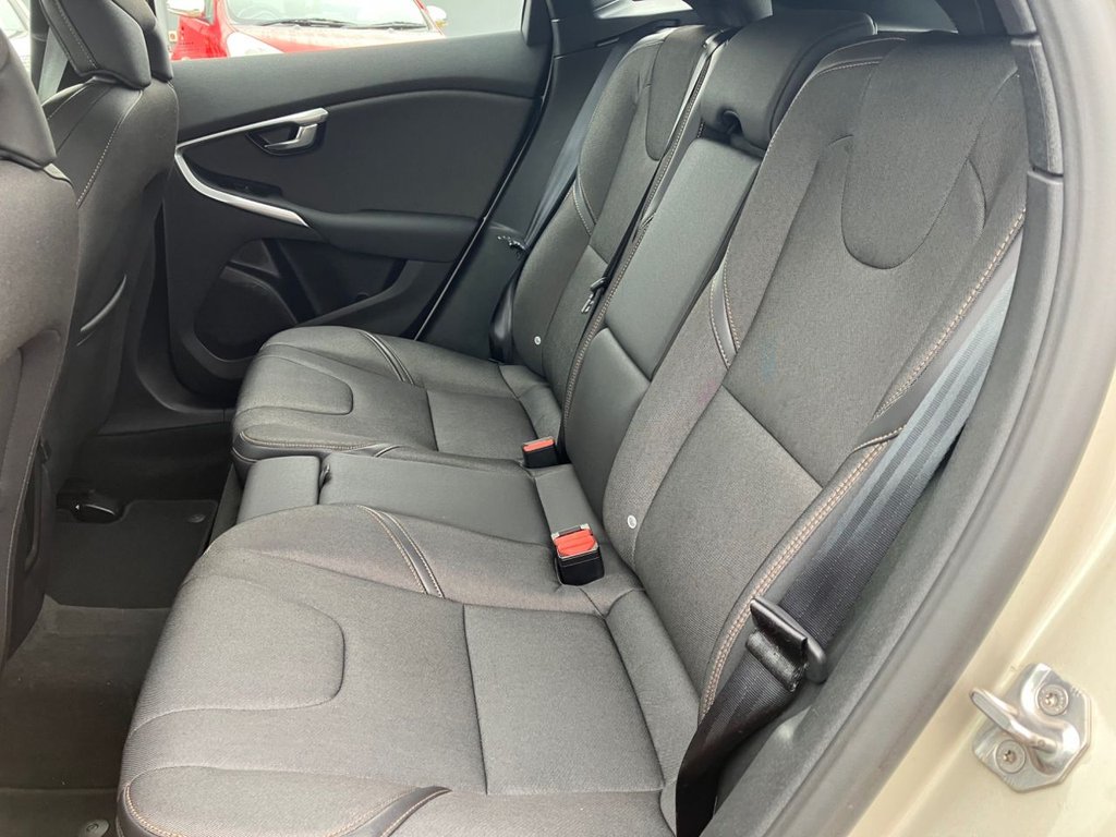 Used Volvo V40 2017 for sale - 76417059: Photo 22