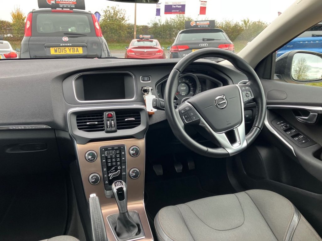 Used Volvo V40 2017 for sale - 76417059: Photo 46