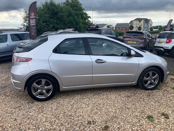 Used Honda Civic 2010 for sale - 75770539: Photo
