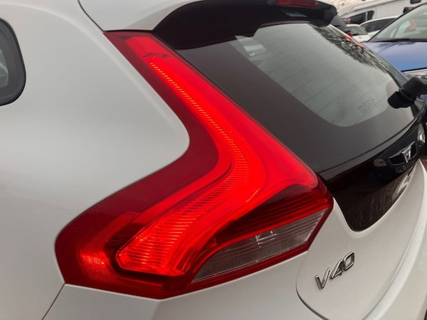 Used Volvo V40 2014 for sale - 75770509: Photo 14