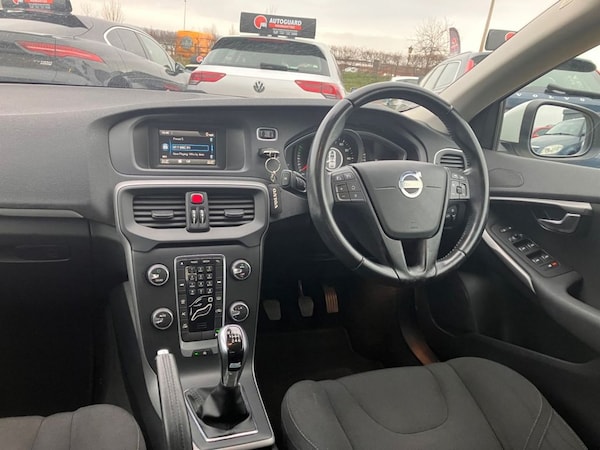 Used Volvo V40 2014 for sale - 75770509: Photo 24
