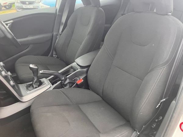 Used Volvo V40 2014 for sale - 75770509: Photo 49