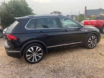 Volkswagen - Tiguan