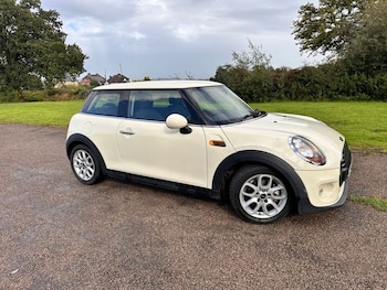 2016 (16) - 1.5 COOPER 3d 134 BHP 3-Door