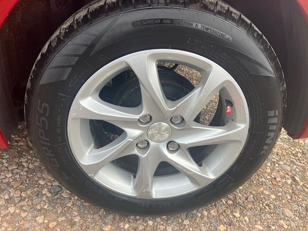 Used Peugeot 208 2015 for sale - 76267269: Photo 16