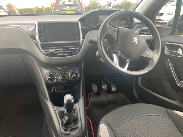 Used Peugeot 208 2015 for sale - 76267269: Photo 22