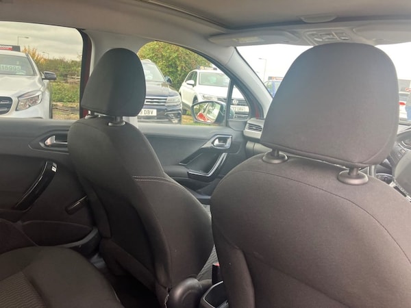 Used Peugeot 208 2015 for sale - 76267269: Photo 27