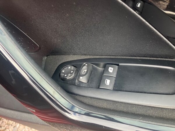 Used Peugeot 208 2015 for sale - 76267269: Photo 41
