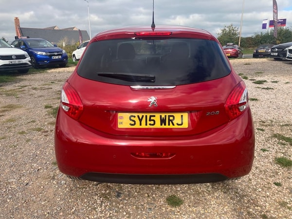 Used Peugeot 208 2015 for sale - 76267269: Photo 4