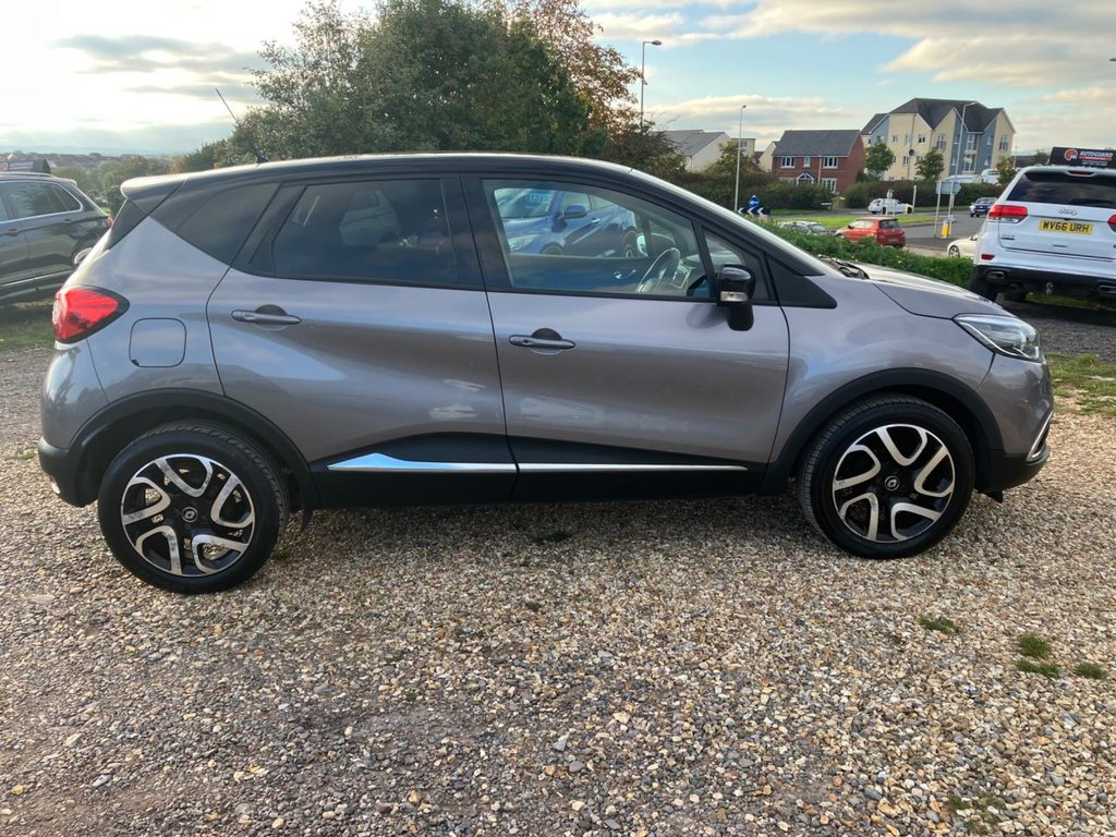 Used Renault Captur 2017 for sale - 76267291: Photo 2