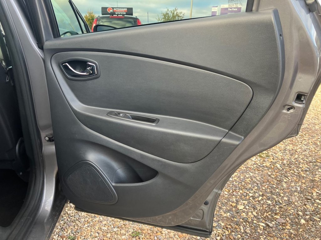 Used Renault Captur 2017 for sale - 76267291: Photo 27