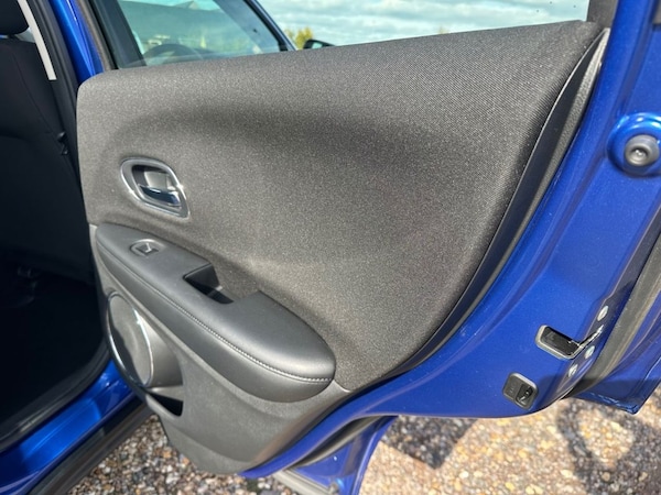 Used Honda HR-V 2017 for sale - 76202962: Photo 38