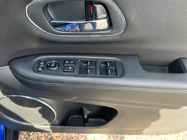 Used Honda HR-V 2017 for sale - 76202962: Photo 41