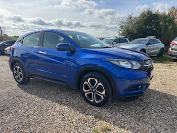 Used Honda HR-V 2017 for sale - 76202962: Photo 4
