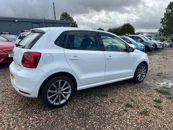 Used Volkswagen Polo 2015 for sale - 75777194: Photo