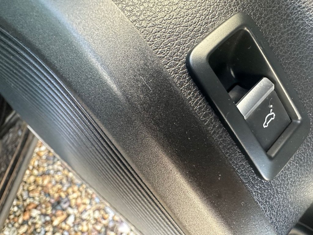 Used Audi Q5 2018 for sale - 76368227: Photo 40