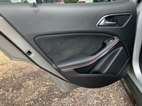 Used Mercedes-Benz GLA 2018 for sale - 75770557: Photo 34