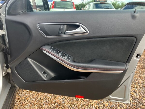 Used Mercedes-Benz GLA 2018 for sale - 75770557: Photo 41