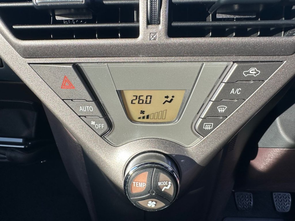 Used Toyota IQ 2011 for sale - 76396372: Photo 27