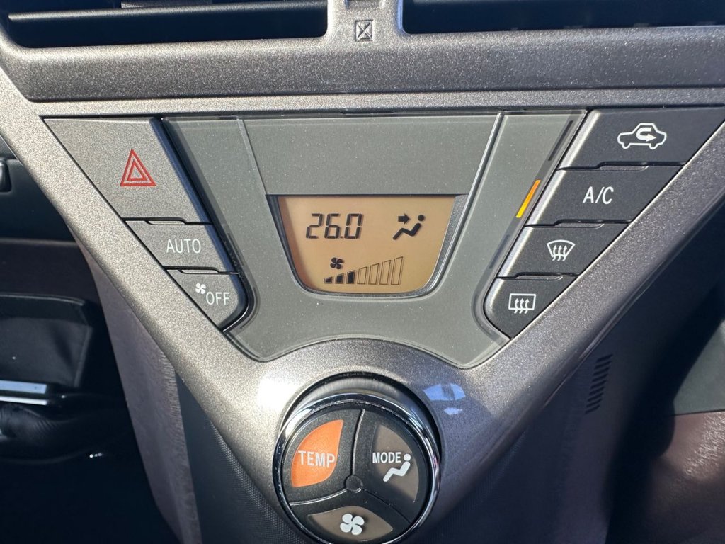 Used Toyota IQ 2011 for sale - 76396372: Photo 28