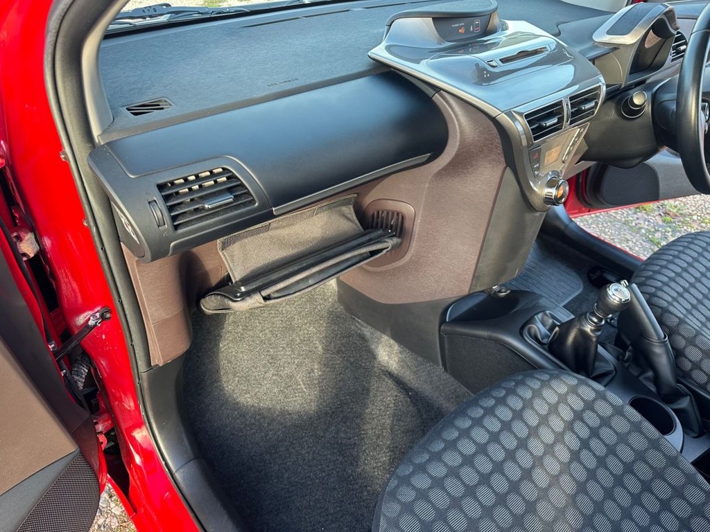 Used Toyota IQ 2011 for sale - 76396372: Photo 31