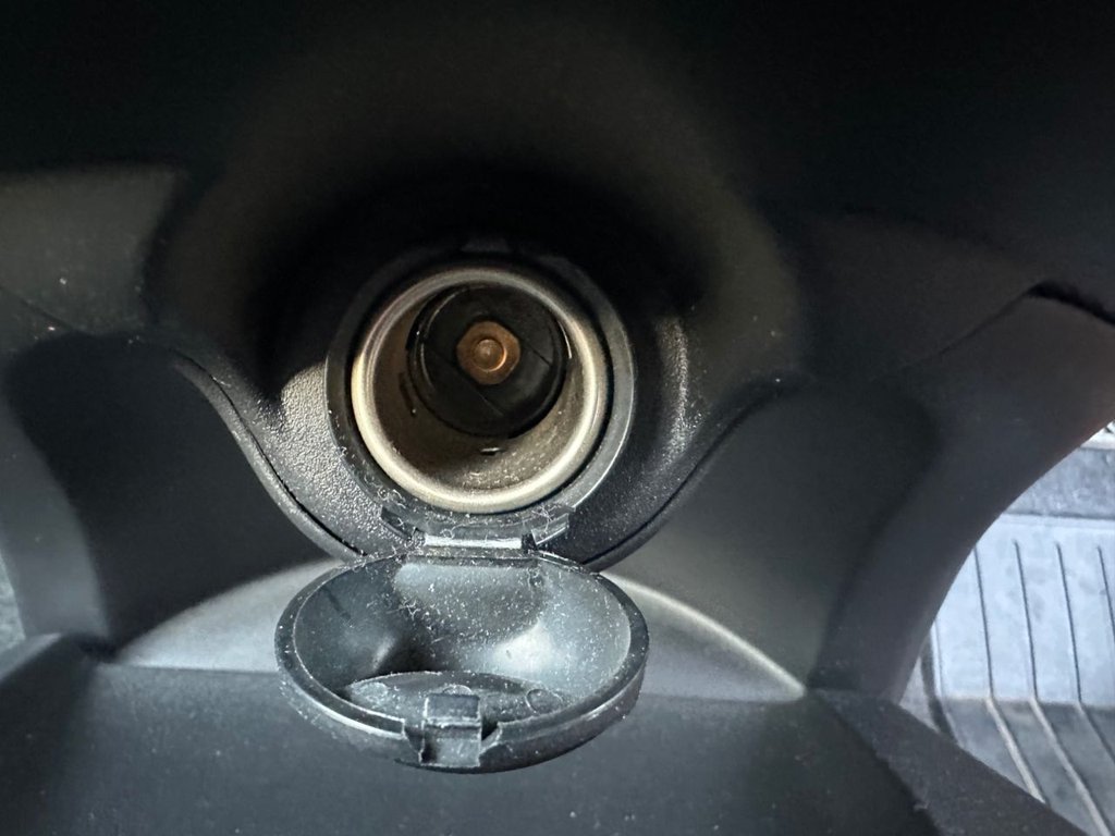 Used Toyota IQ 2011 for sale - 76396372: Photo 40