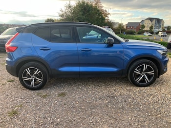 Used Volvo XC40 2019 for sale - 76267310: Photo 2