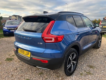Used Volvo XC40 2019 for sale - 76267310: Photo 3