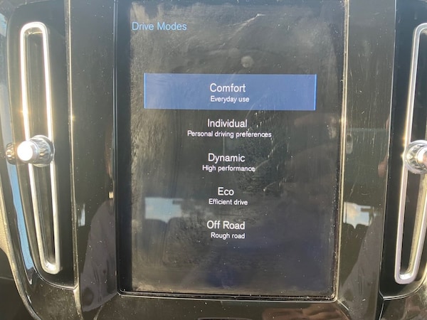 Used Volvo XC40 2019 for sale - 76267310: Photo 42