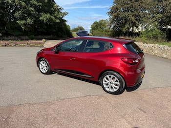 Used Renault Clio 2018 for sale - 79596447: Photo