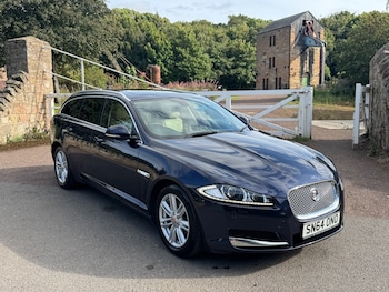 Used Jaguar XF 2014 for sale - 79536624: Photo