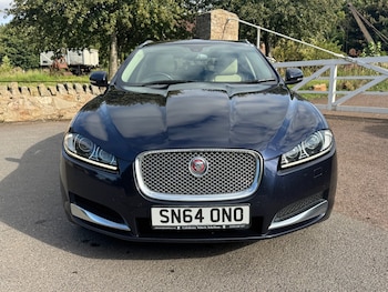 Used Jaguar XF 2014 for sale - 79536624: Photo