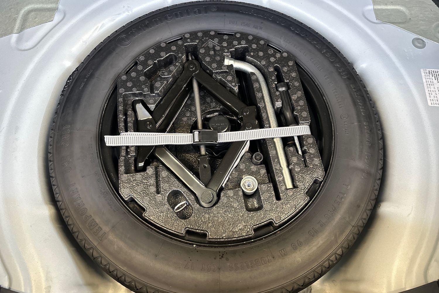 Used Volkswagen Beetle 2017 for sale - 77760430: Photo 19