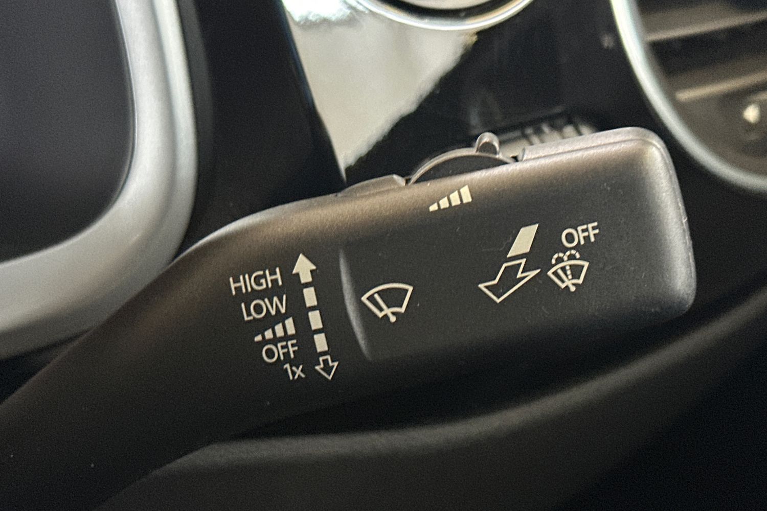 Used Volkswagen Beetle 2017 for sale - 77760430: Photo 28