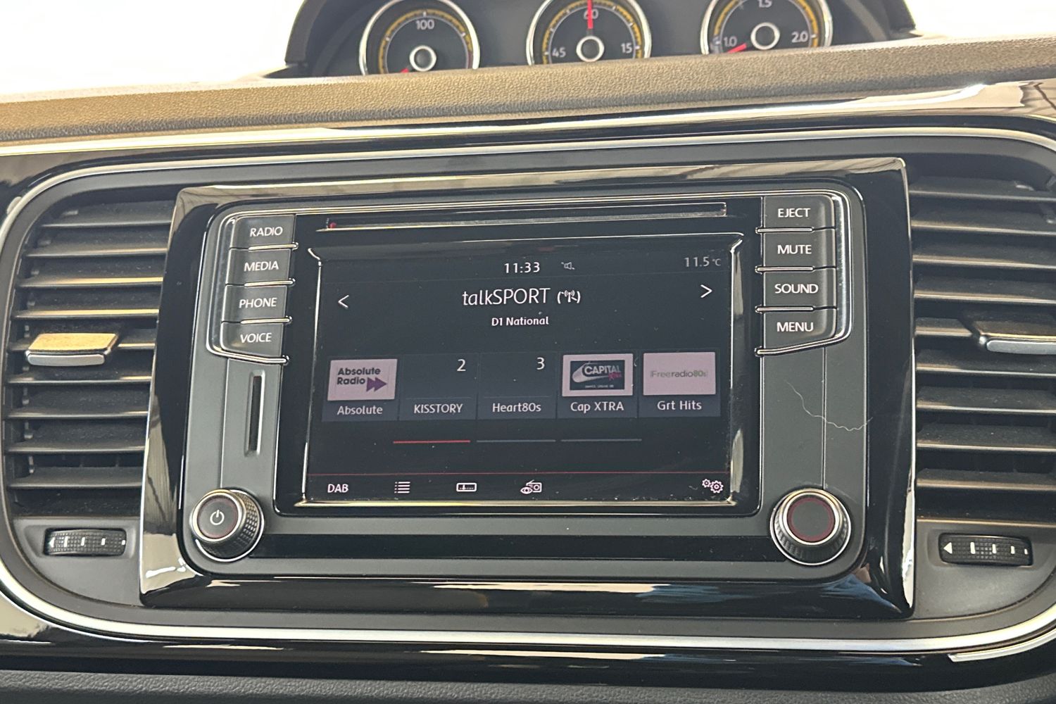 Used Volkswagen Beetle 2017 for sale - 77760430: Photo 31