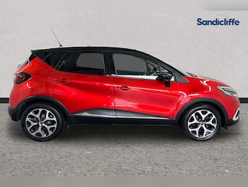 Used Renault Captur 2019 for sale - 76174300: Photo