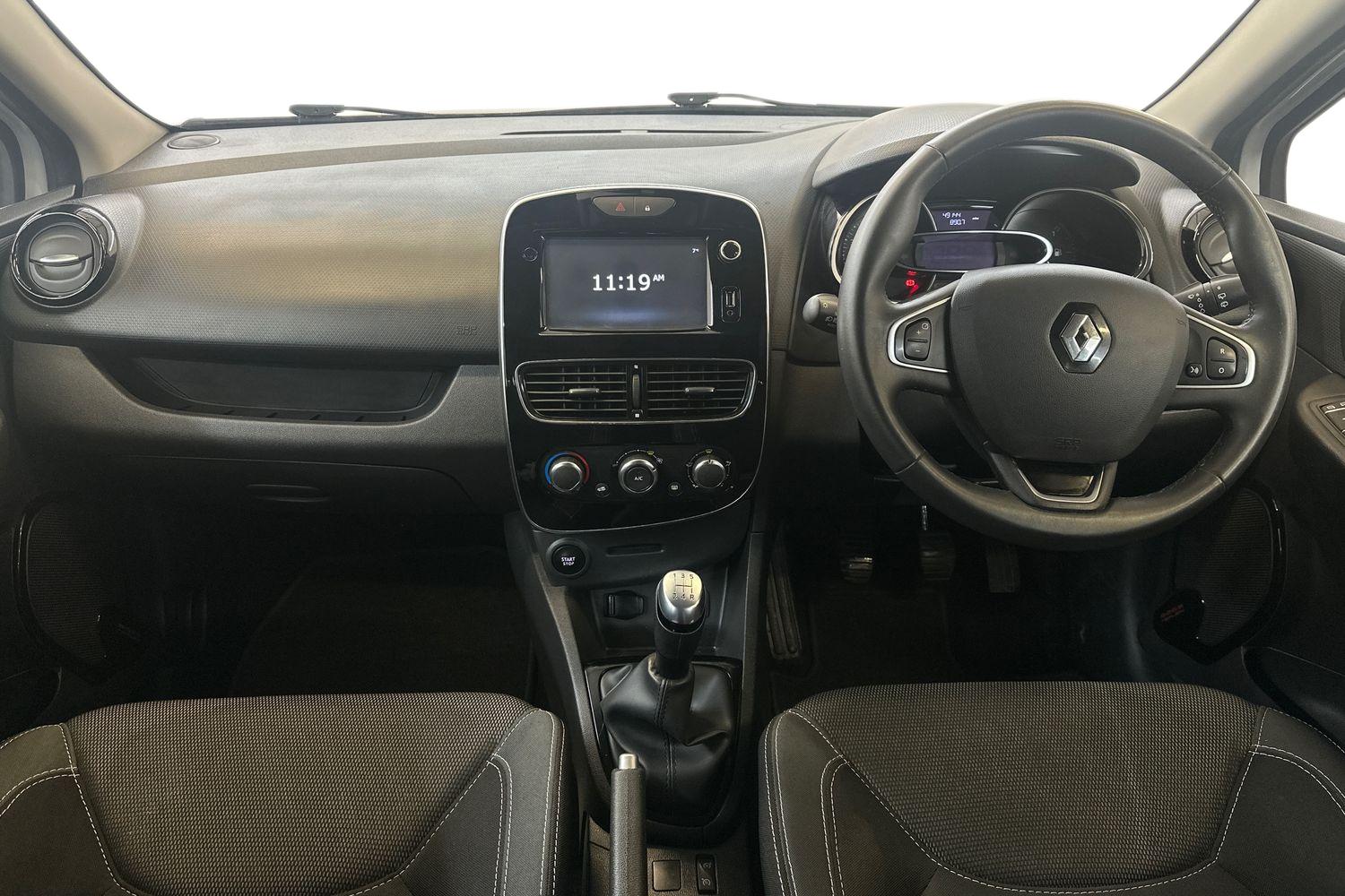 Used Renault Clio 2018 for sale - 76950948: Photo 12