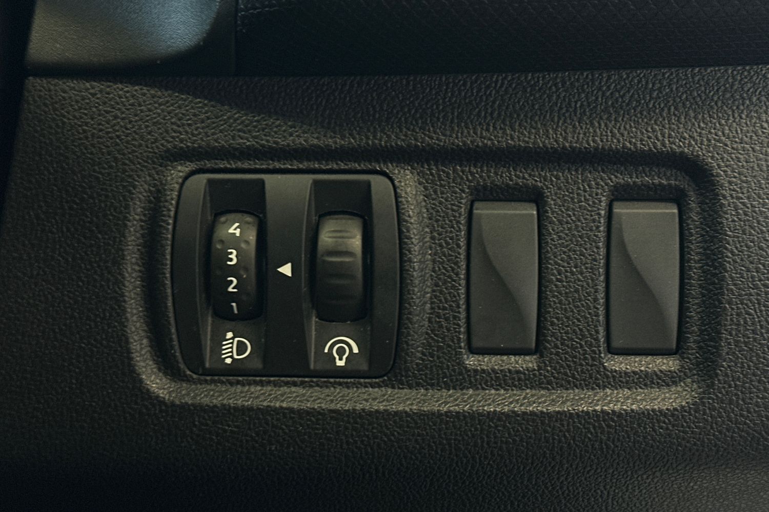 Used Renault Clio 2018 for sale - 76950948: Photo 18